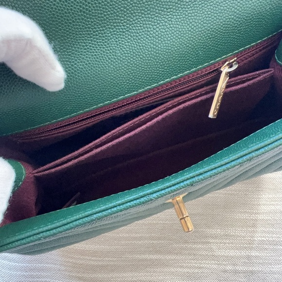 Chanel Small Coco Handle Caviar Bag Green - Picture 9 of 10